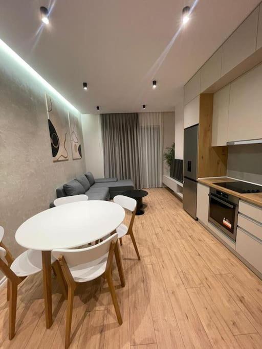Comfort,Excellence. Kamez Εξωτερικό φωτογραφία